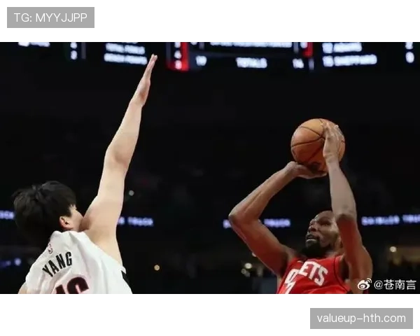 申京内线高位挡拆为格林制造错位，胜于背身单打提效